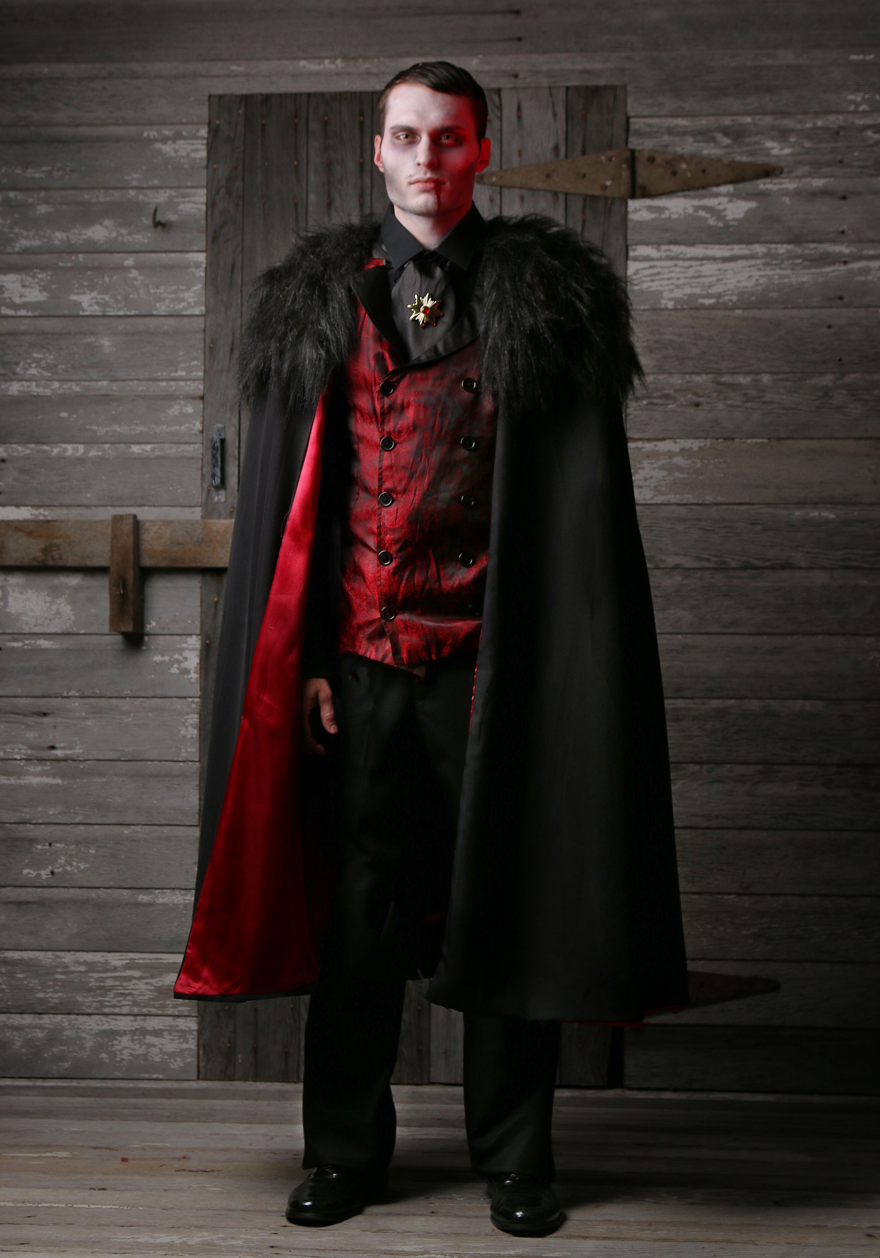 Plus Size Deluxe Men s  Vampire  Costume 